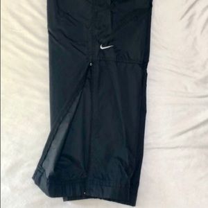 Nike Wind Pants size med